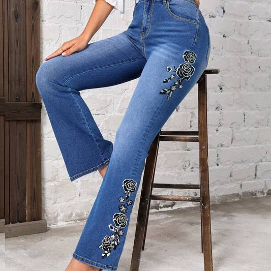Women's Fashionable Stretch Floral Embroidered Flared Jeans